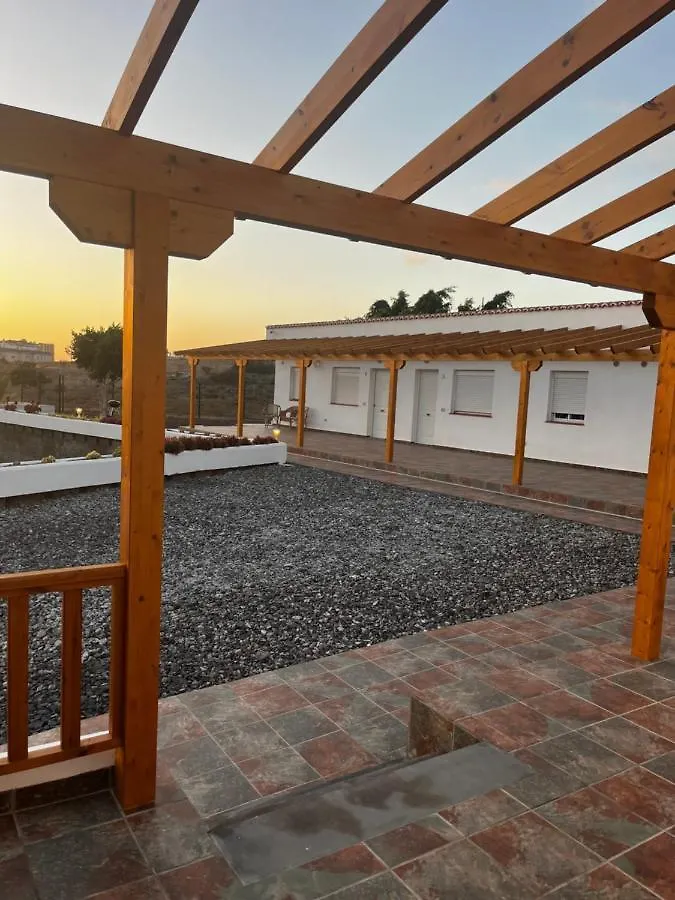 2 Bedroom Apartments Los Cristianos Beach Tenerife Tamaragua Arona  Dom wakacyjny